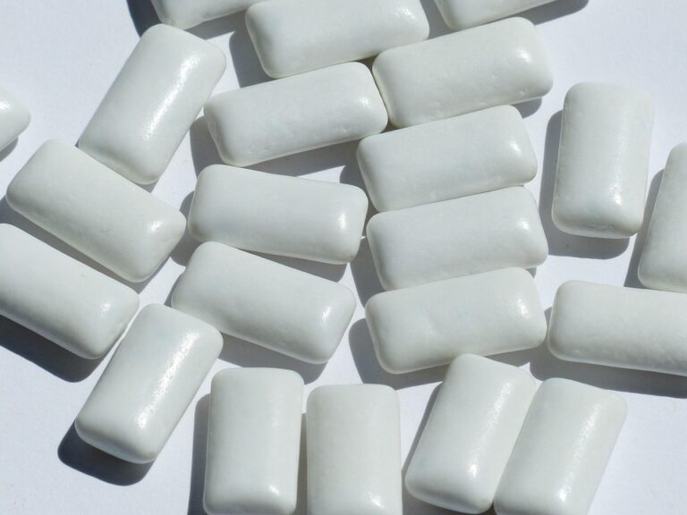 chewing gum 115162 960 720