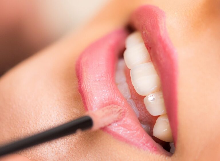 lipstick 1942172 960 720
