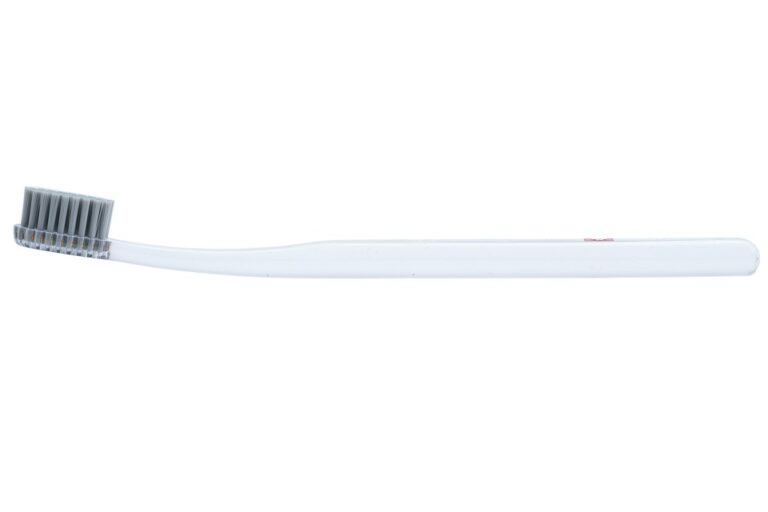 toothbrush 4739498 960 720