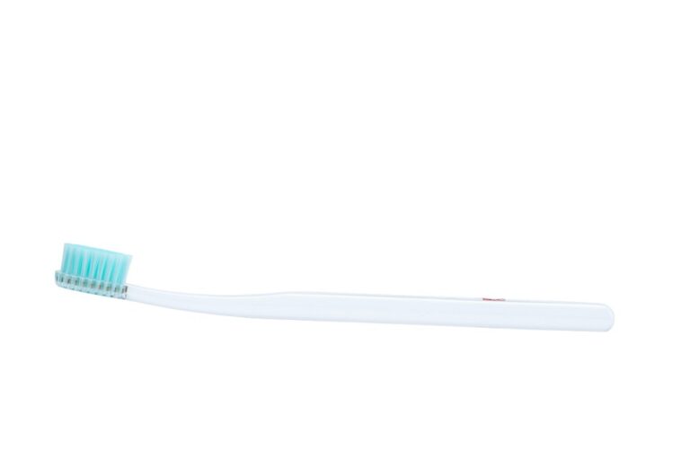 toothbrush 4739502 960 720